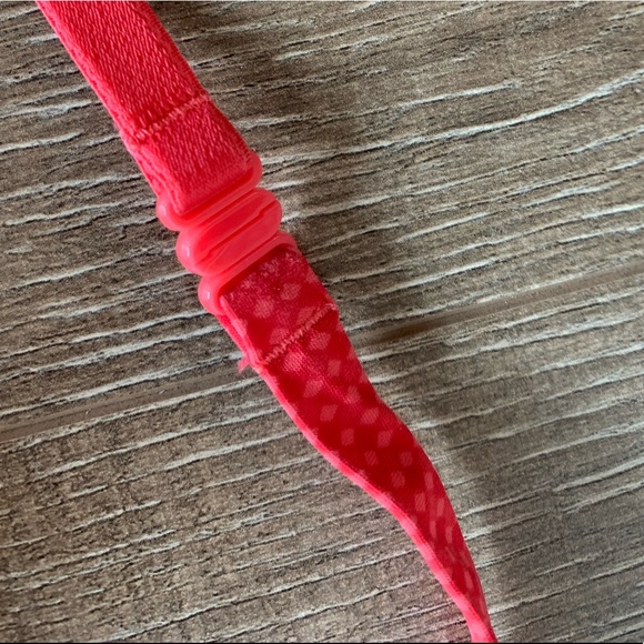 Red Ruffle Trim Marie Jo Bra 32C - Picture 5 of 6